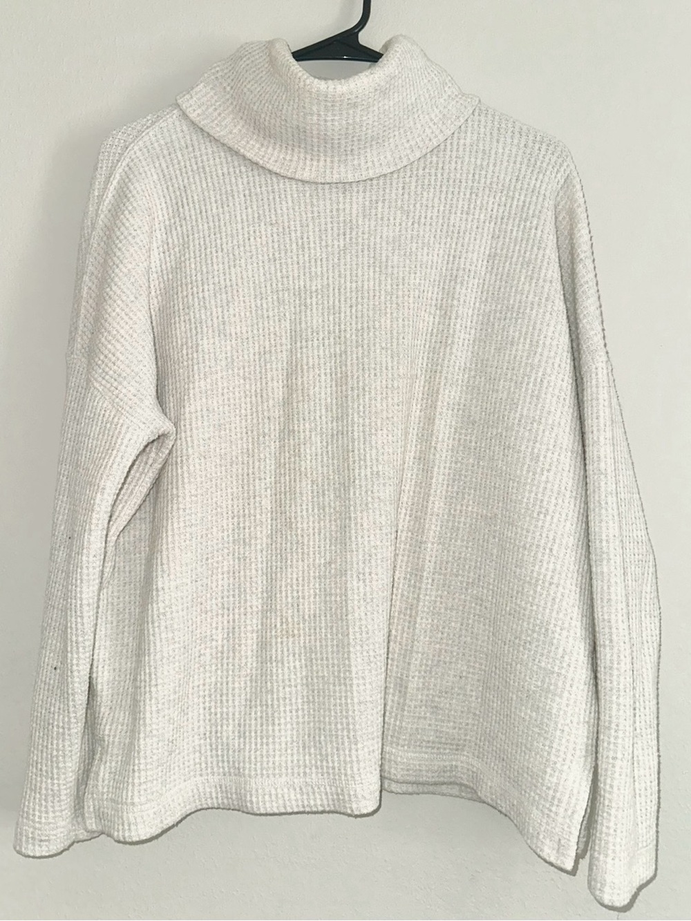 Old Navy Light Gray Turtleneck Sweater